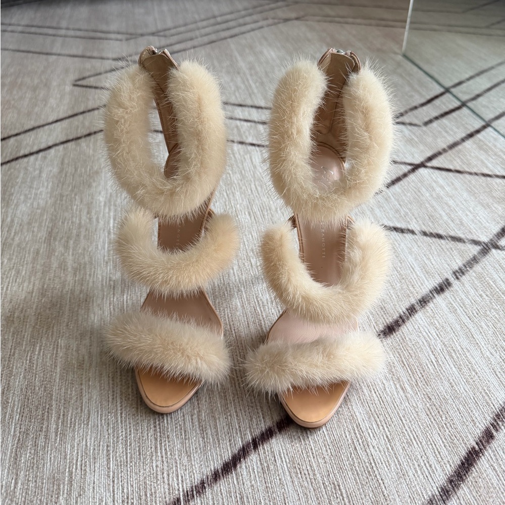 Giuseppe Zanotti Light Pink Leather & Fur Sandal Heels